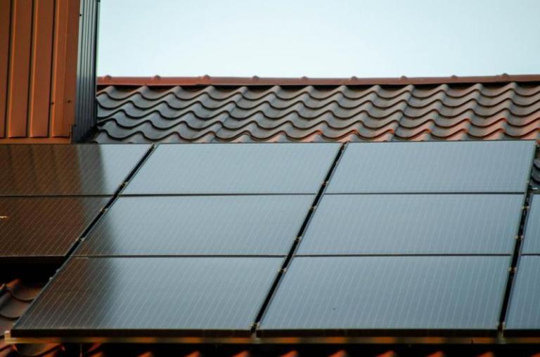 Découvrez la vente de panneaux photovoltaïques et ses avantages économiques